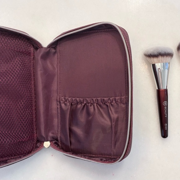BK Beauty Travel Brush Set with Pouch NWOT - Picture 4 of 6